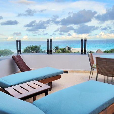 Amplio condominio frente al mar Cancún Exterior foto
