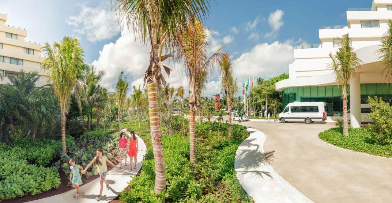Amplio condominio frente al mar Cancún Exterior foto