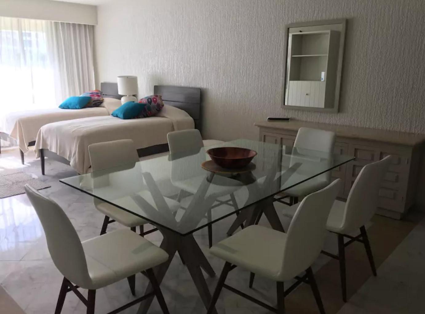 Amplio condominio frente al mar Cancún Habitación foto